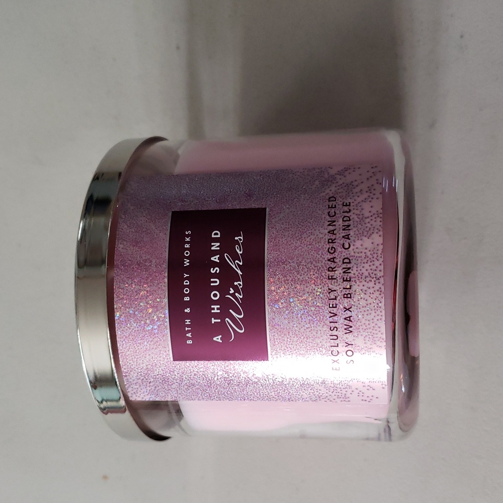 A thousand Wishes Candle by Bath and body works  NEW - Picture 2 of 5